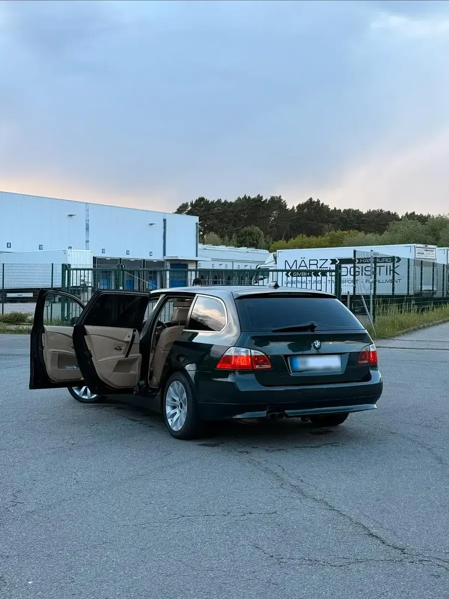 Gebraucht BMW 530 218 PS (160 kW) 2004 Grün Kombi