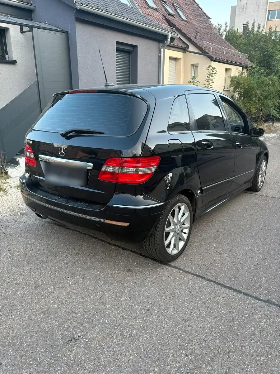 Gebraucht Mercedes B170 116 PS (85 kW) 2006 Schwarz Van / Kleinbus