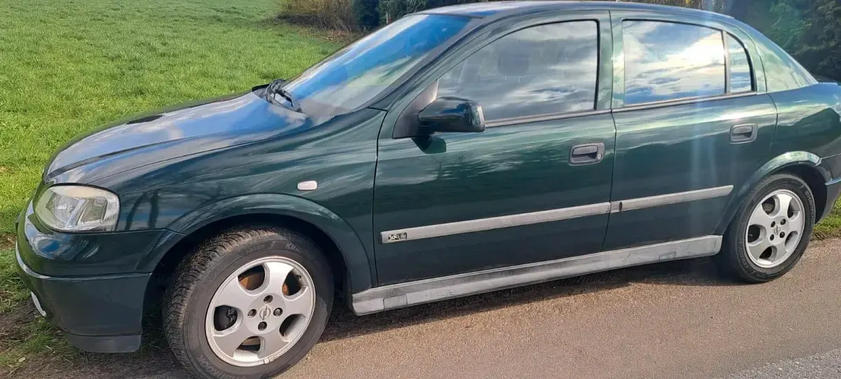 Gebraucht Opel Astra 1999 Grün Limousine