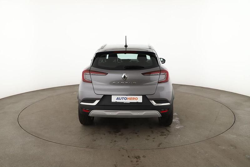 Gebraucht Renault Captur Intens 140 PS (102 kW) 2022 Grau SUV