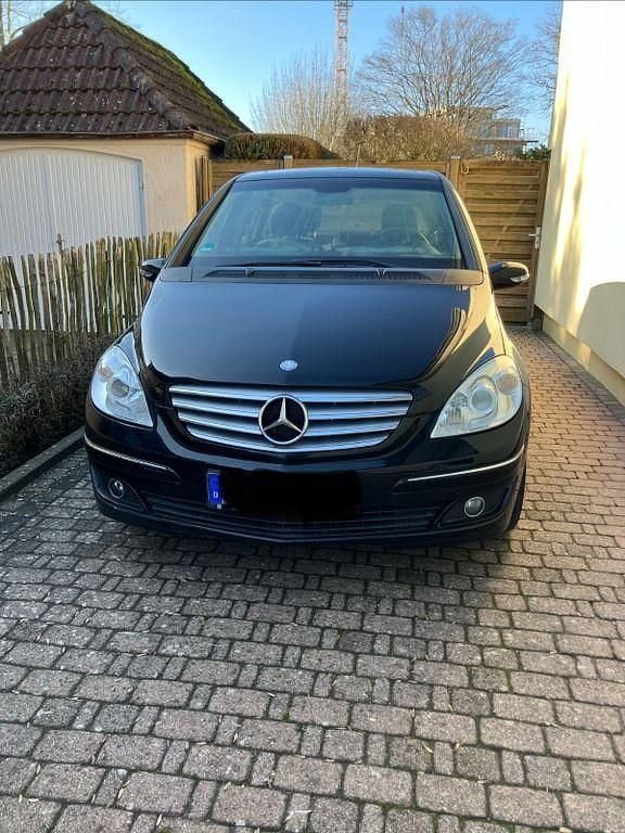 Gebraucht Mercedes B150 95 PS (69 kW) 2006 Schwarz Van / Kleinbus