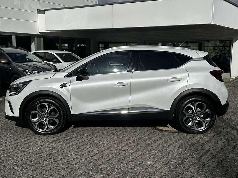 Gebraucht Renault Captur Intens 154 PS (113 kW) 2021 Perlmuttweiß SUV