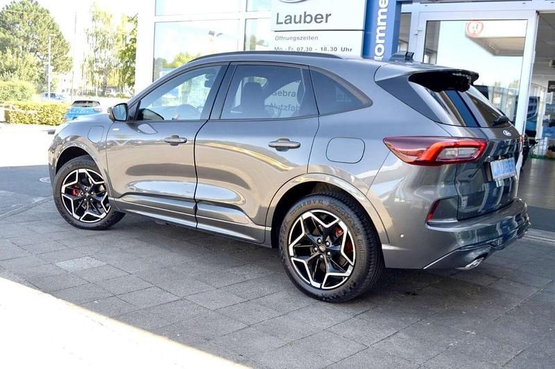 Gebraucht Ford Kuga ST-Line X 242 PS (177 kW) 2025 Grau SUV