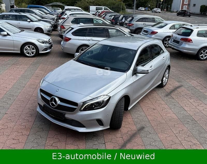 Gebraucht Mercedes A200 156 PS (114 kW) 2016 Silber Limousine