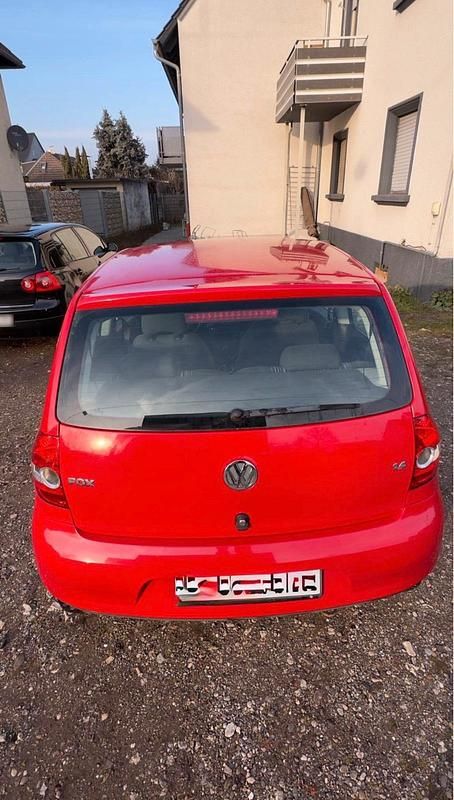 Gebraucht VW Fox 75 PS (55 kW) 2006 Rot Kleinwagen