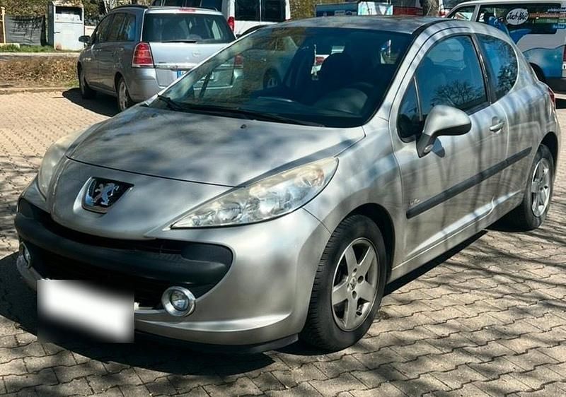 Gebraucht Peugeot 207 95 PS (69 kW) 2009 Grau Kleinwagen