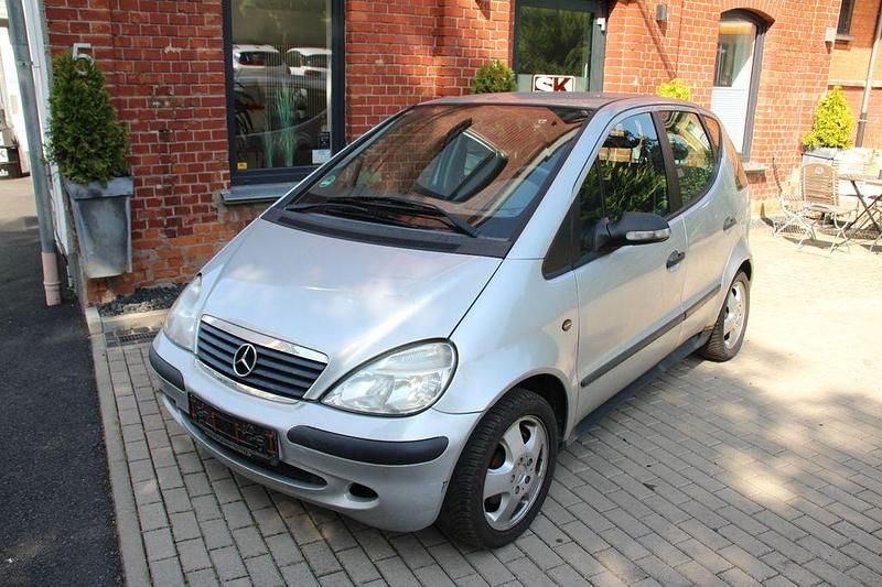 Gebraucht Mercedes A140 Classic 82 PS (60 kW) 2003 Silber Van / Kleinbus