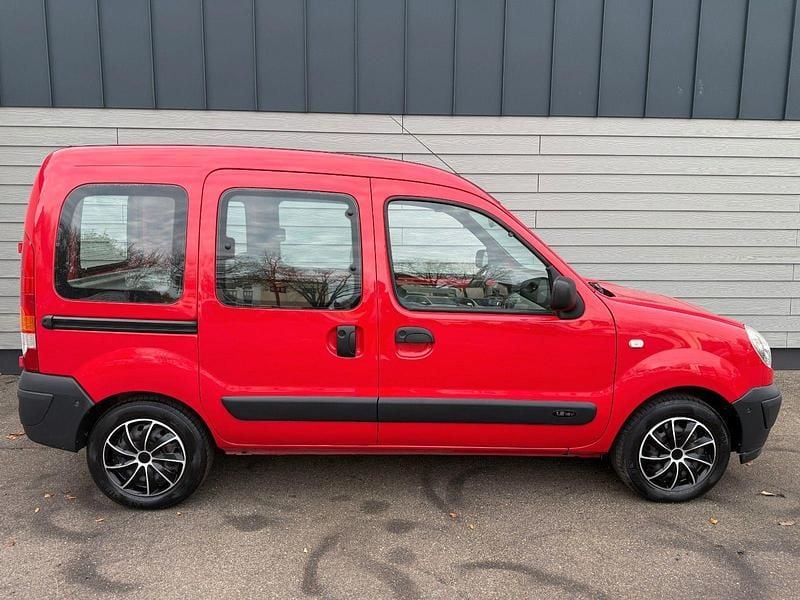 Gebraucht Renault Kangoo Campus 75 PS (55 kW) 2009 Rot Kombi