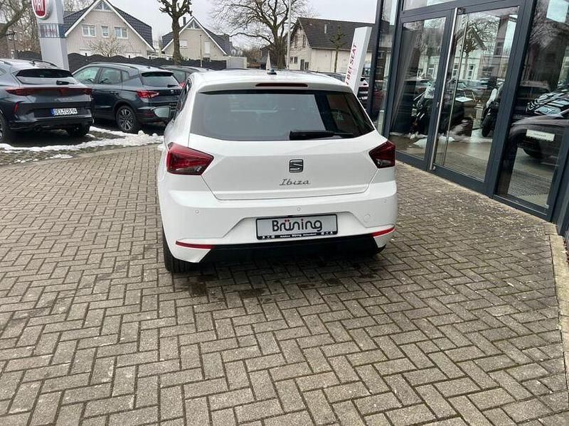 Neu Seat Ibiza Style 116 PS (85 kW) 2025 Candy weiß Limousine