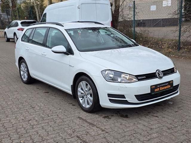 Gebraucht VW Golf VII Comfortline 110 PS (80 kW) 2017 Weiß Kombi