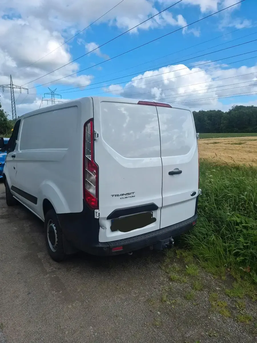 Gebraucht Ford Transit Custom 105 PS (77 kW) 2020 Weiß Van / Kleinbus