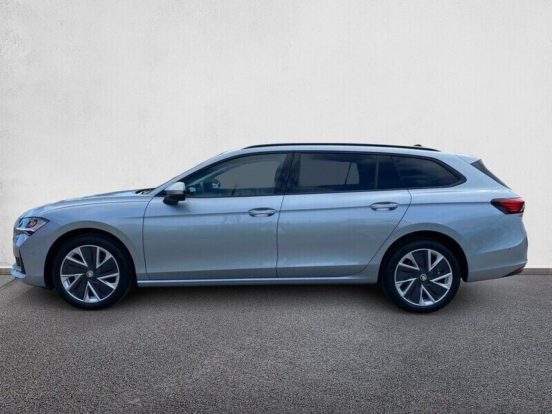 Second-hand Skoda Superb Selection 150 CP (110 kW) 2024 Argintiu Break