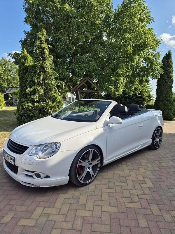 Weiß Gebraucht 2007 VW Eos Cabrio | 9.999 € - Bild 1/4