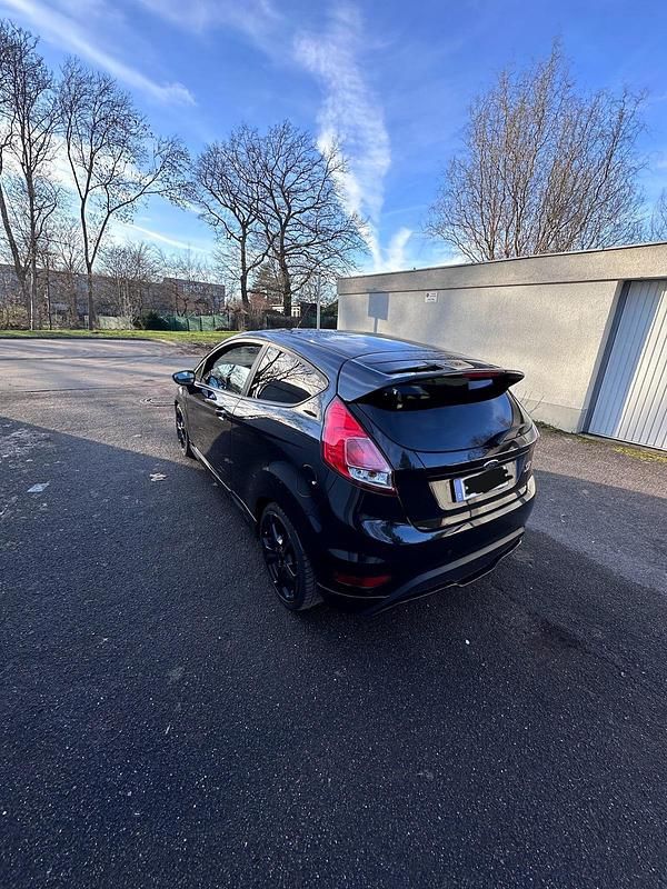Gebraucht Ford Fiesta ST 180 PS (132 kW) 2014 Schwarz Kleinwagen