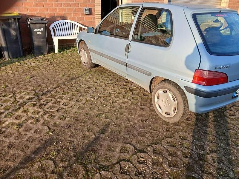 Gebraucht Peugeot 106 60 PS (44 kW) 2000 Kleinwagen