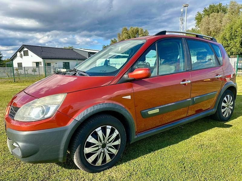 Rot Gebraucht 2008 Renault Scénic II Avantage Van / Kleinbus | 700 € (Superpreis) - Bild 1/4