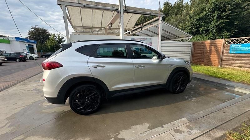 Grau Gebraucht 2021 Hyundai Tucson N Line SUV | 18.500 € (Superpreis) - Bild 1/2