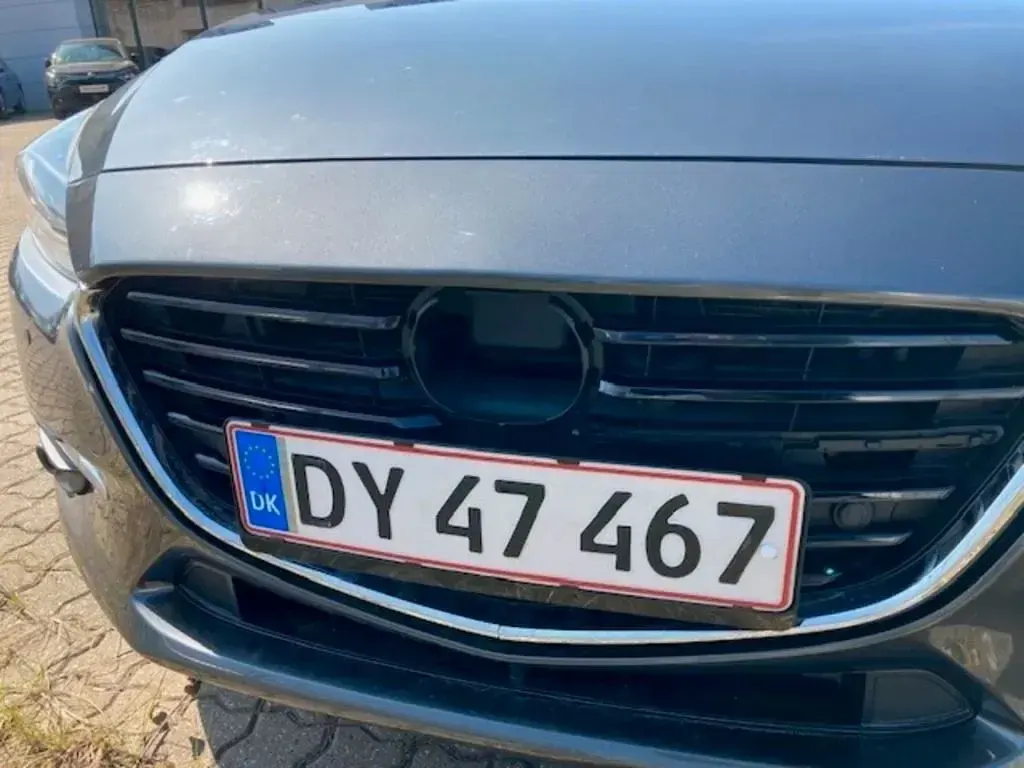 Gebraucht Mazda 3 Exclusive-Line 150 PS (110 kW) 2018 Grau Limousine