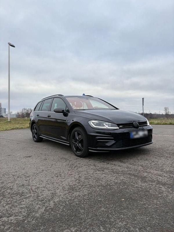 Gebraucht VW Golf VII R-line 150 PS (110 kW) 2018 Schwarz Kombi