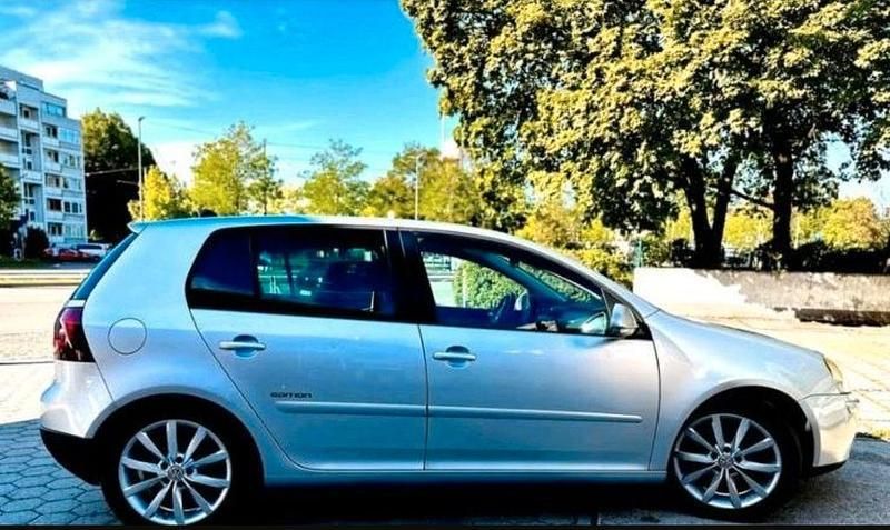 Silber Gebraucht 2008 VW Golf VI Limousine | 5.550 € (Fairer Preis) - Bild 1/4