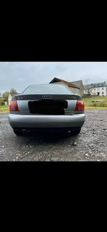 Gebraucht Audi A4 101 PS (74 kW) 1995 Grau Limousine