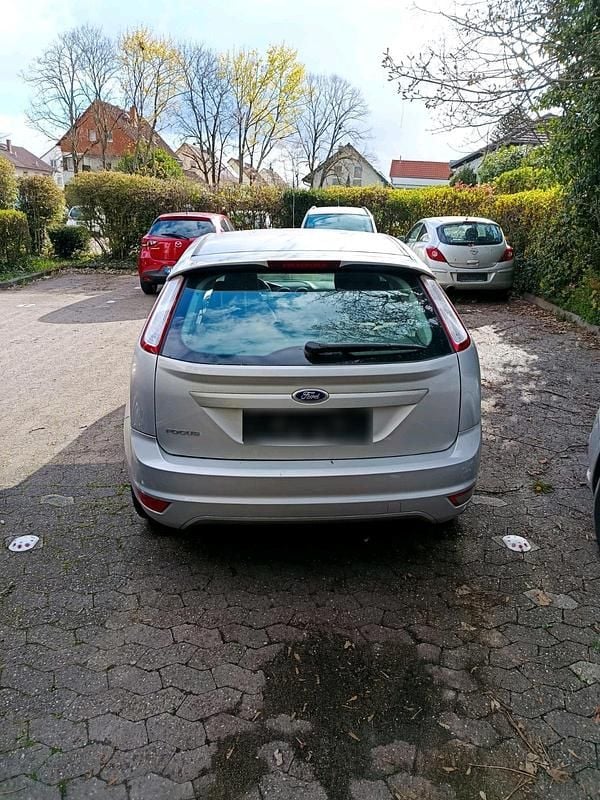 Gebraucht Ford Focus Sport 100 PS (73 kW) 2009 Silber Limousine