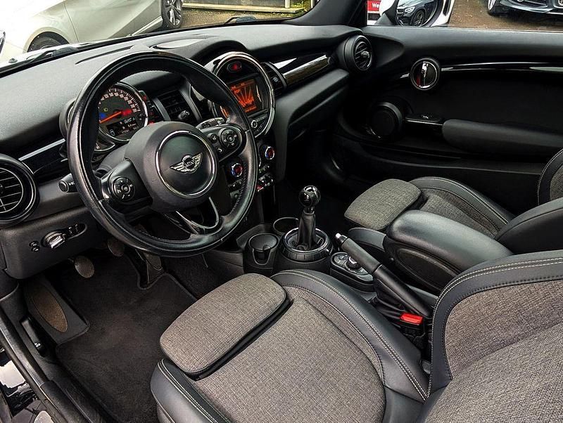 Gebraucht Mini Cooper Chili 136 PS (100 kW) 2015 Schwarz Kleinwagen