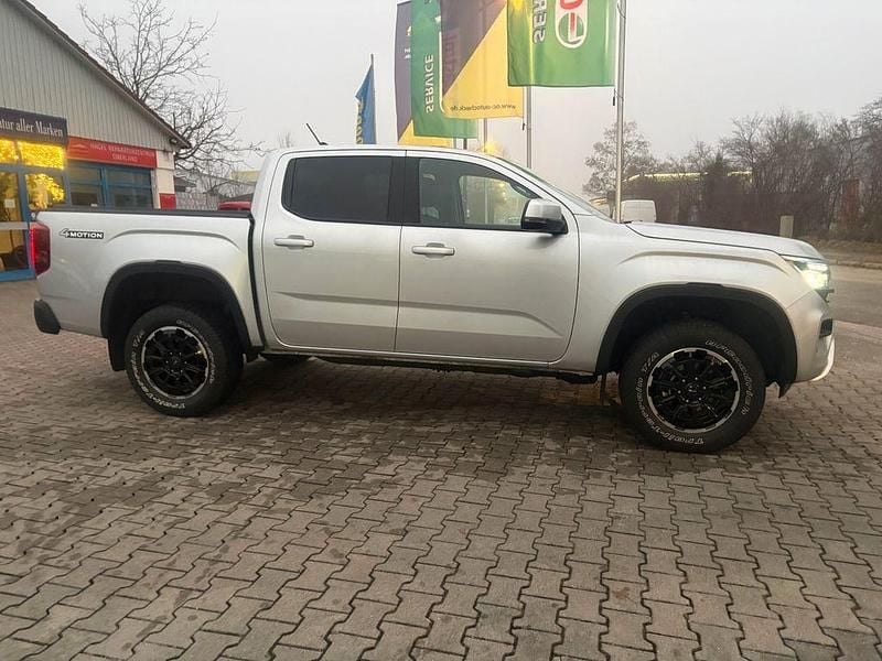 Gebraucht VW Amarok 205 PS (150 kW) 2024 Grau Abholung