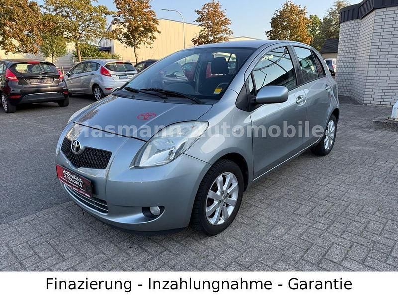 Gebraucht Toyota Yaris Team 87 PS (63 kW) 2008 Silber Limousine