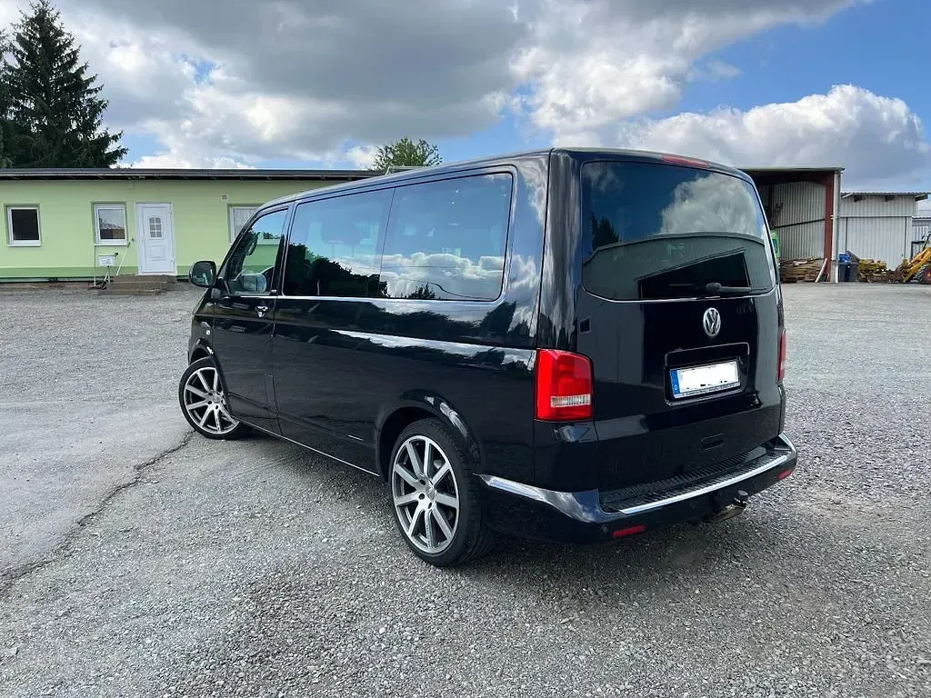 Gebraucht VW Multivan Match 140 PS (102 kW) 2012 Schwarz Van / Kleinbus