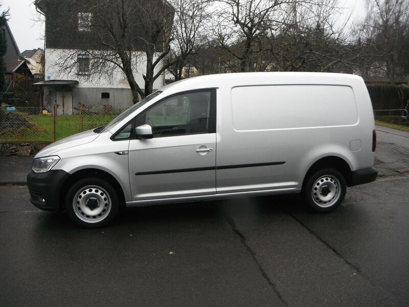 Reflexsilber metallic Gebraucht 2020 VW Caddy Maxi Trendline Van / Kleinbus | 12.912 € - Bild 1/4