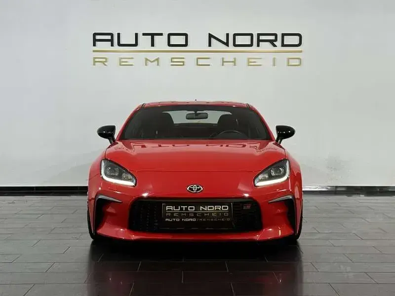 Gebraucht Toyota GR86 Premium 234 PS (172 kW) 2022 Rot Coupé