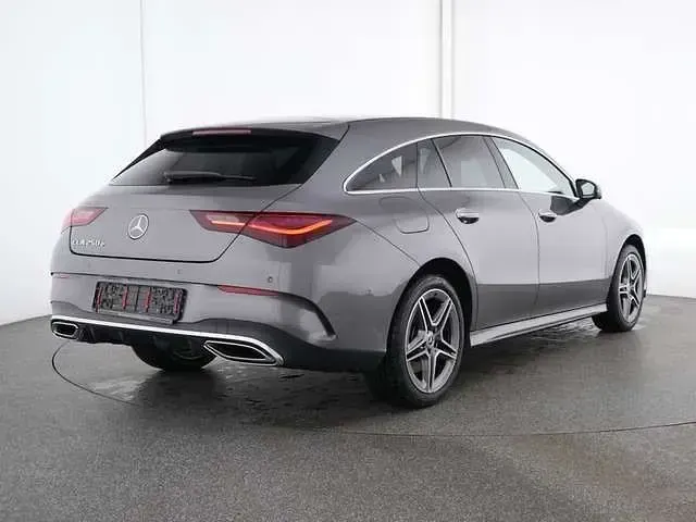 Gebraucht Mercedes CLA250e AMG 218 PS (160 kW) 2025 Grau Coupé