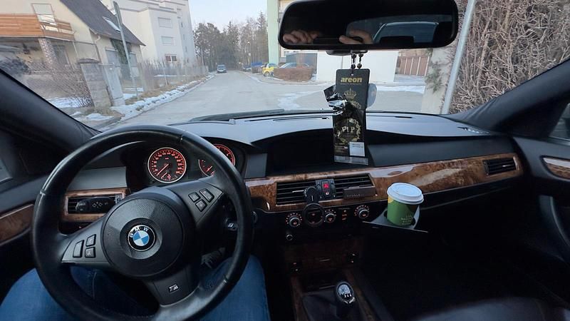 Gebraucht BMW 520 177 PS (130 kW) 2008 Beige Kombi