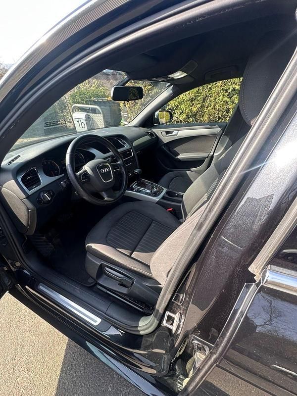 Gebraucht Audi A4 160 PS (117 kW) 2010 Schwarz Kombi