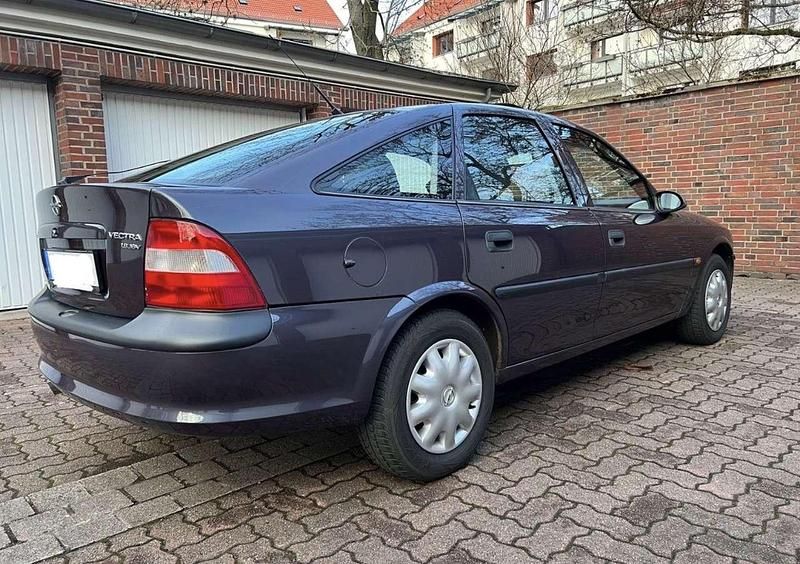 Gebraucht Opel Vectra 116 PS (85 kW) 1997 Limousine