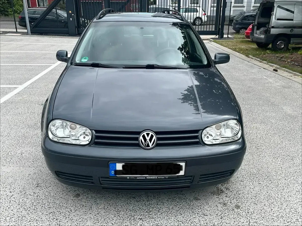 Gebraucht VW Golf IV Edition 105 PS (77 kW) 2001 Grau Kombi