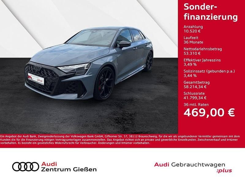 Kemoragrau metallic Gebraucht 2024 Audi RS3 Sportback Ambiente Kleinwagen | 63.830 € (Fairer Preis) - Bild 1/4