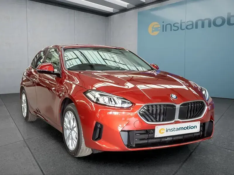 Neu BMW 120 170 PS (125 kW) 2026 Rot Kleinwagen