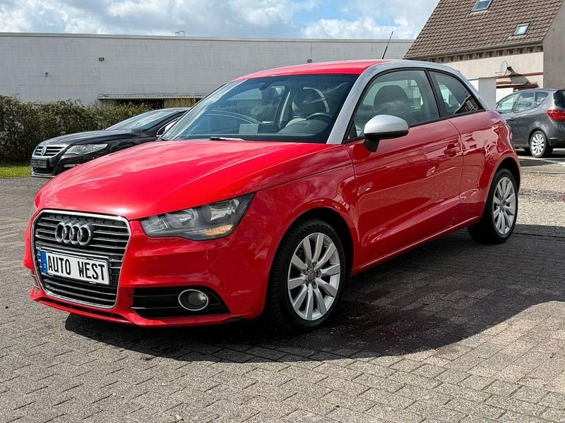 Gebraucht Audi A1 Attraction 86 PS (63 kW) 2011 Rot Kleinwagen