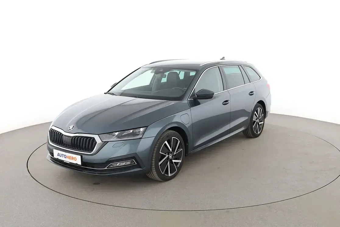 Gebraucht Skoda Octavia First Edition 204 PS (150 kW) 2020 Kombi