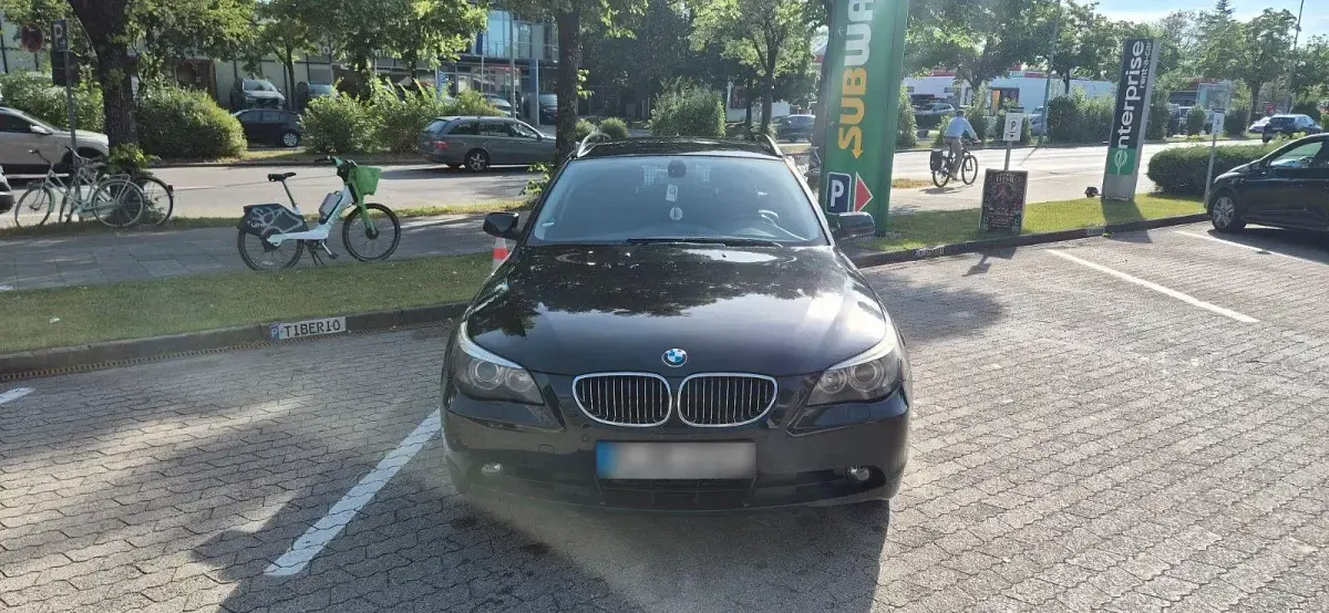 Gebraucht BMW 525 Sport Line 177 PS (130 kW) 2007 Schwarz Kombi