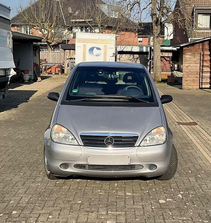 Gebraucht Mercedes A140 Classic 82 PS (60 kW) 1998 Silber Van / Kleinbus