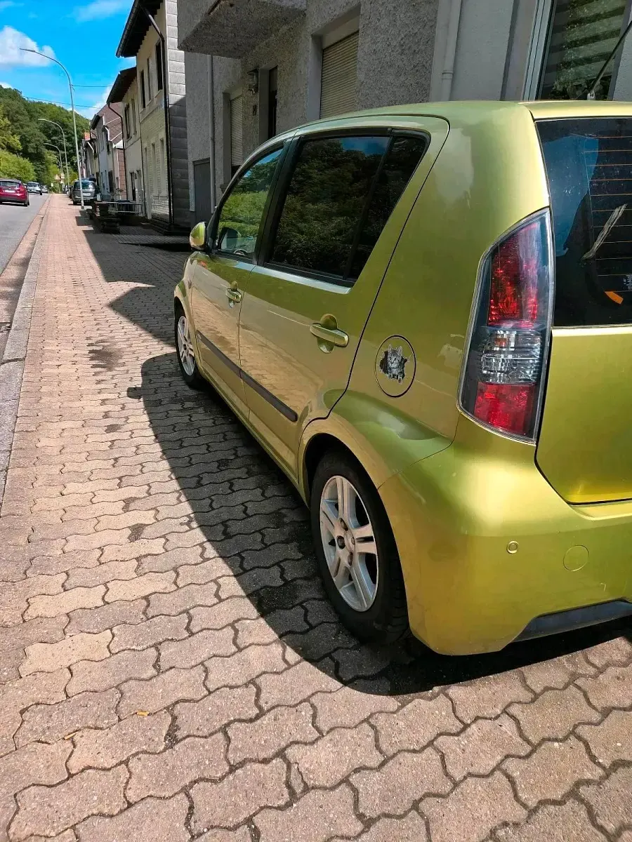 Gebraucht Daihatsu Sirion 91 PS (66 kW) 2009 Grün Kleinwagen