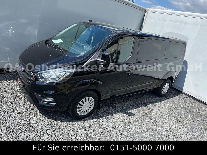 Schwarz Gebraucht 2022 Ford Tourneo Van / Kleinbus | 31.990 € (Guter Preis) - Bild 1/3