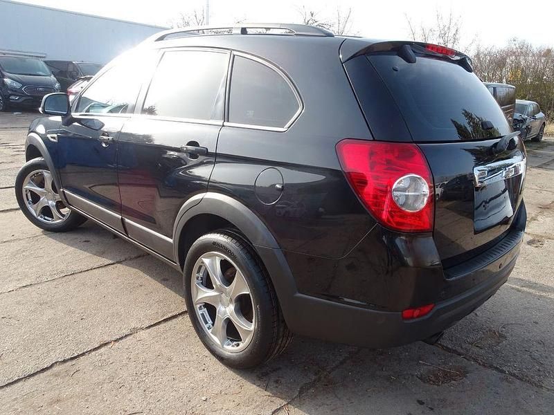 Gebraucht Chevrolet Captiva LT 167 PS (122 kW) 2012 Schwarz SUV