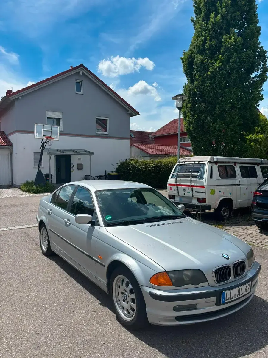 Gebraucht BMW 320 170 PS (125 kW) 2001 Silber Limousine