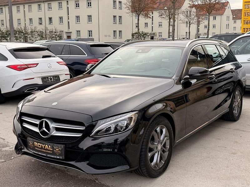 Schwarz Gebraucht 2016 Mercedes C180 Limousine | 15.999 € (Guter Preis) - Bild 1/4