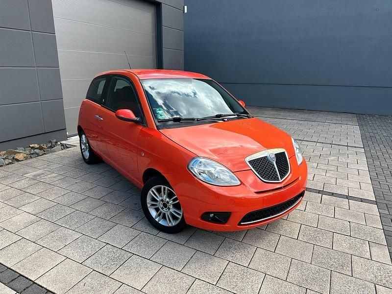 Gebraucht Lancia Ypsilon 60 PS (44 kW) 2007 Rot Kleinwagen