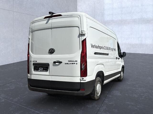 Neu Maxus V90 148 PS (108 kW) 2025 Warm white (weiß) Van